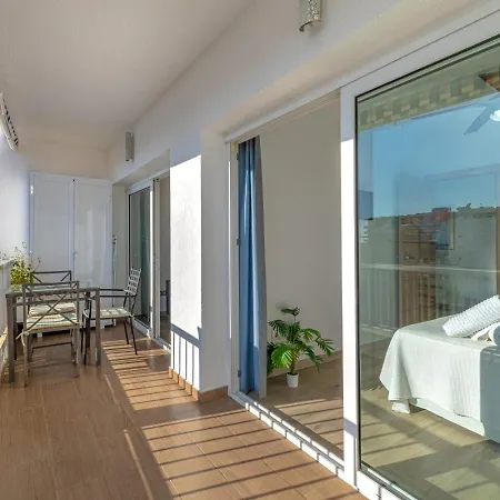 Beachside 1br, Sea Views, Bright Balcony * Marbella